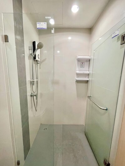 แอมเบอร์ บาย อีสเทิร์น สตาร์ / 1 ห้องนอน 35 ตรม. คอนโดติดรถไฟฟ้า MRT-9