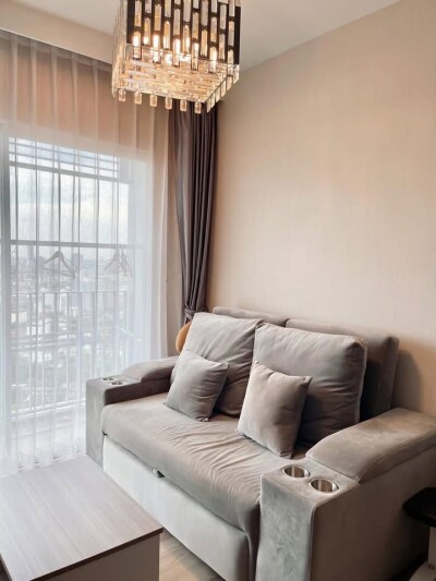 แอมเบอร์ บาย อีสเทิร์น สตาร์ / 1 ห้องนอน 35 ตรม. คอนโดติดรถไฟฟ้า MRT-2