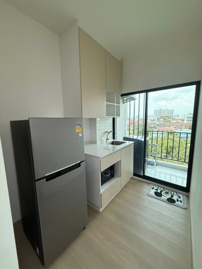 เพลิน เพลิน คอนโดมิเนียม ติวานนท์ - วงศ์สว่าง / ทิศเหนือ ชั้น 5  เลขห้อง 509-11