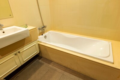 เลอ ลักซ์ คอนโดมิเนียม /  พื้นที่ 78.16 ตร.ม.  ชั้น 9 ห้องหัวมุมไม่พลุกพล่าน