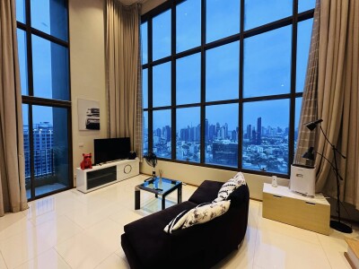 ดิ เอ็มโพริโอ เพลส / 🌸Duplex 2 ห้องนอน 2 ห้องน้ำ 1 ห้องเก็บของ ตกแต่งครบ