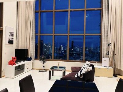 ดิ เอ็มโพริโอ เพลส / 🌸Duplex 2 ห้องนอน 2 ห้องน้ำ 1 ห้องเก็บของ ตกแต่งครบ