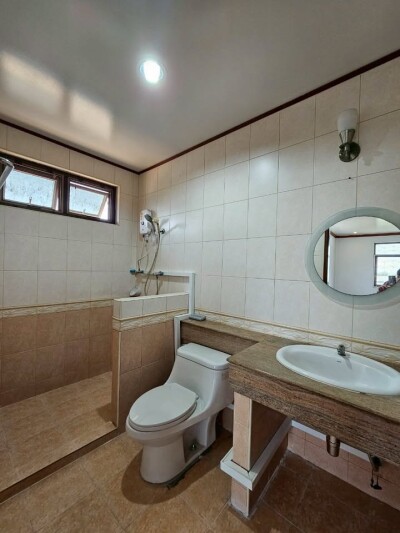 บ้านเดี่ยวลาดพร้าว 93 / บ้าน 3 ชั้น ขนาดพื้นที่ 111 ตรว. พื้นที่ใช้สอย 800 ตรม