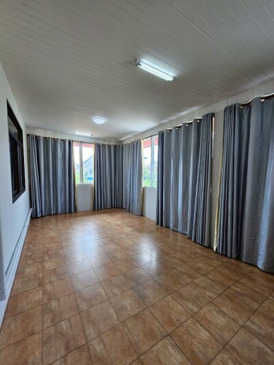 บ้านเดี่ยวลาดพร้าว 93 / บ้าน 3 ชั้น ขนาดพื้นที่ 111 ตรว. พื้นที่ใช้สอย 800 ตรม