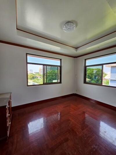 บ้านเดี่ยวลาดพร้าว 93 / บ้าน 3 ชั้น ขนาดพื้นที่ 111 ตรว. พื้นที่ใช้สอย 800 ตรม