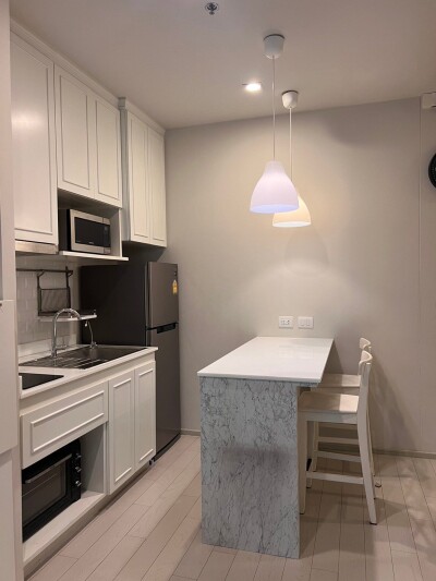 โนเบิล เพลินจิต / 🛏️ 1 ห้องนอน 1 ห้องน้ำ 📐 ขนาด 45 ตร.ม. | ชั้น 8 | ตึก C