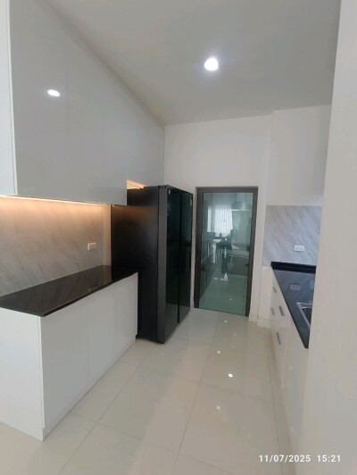 เดอะ ซิตี้ บางนา กม.7 / 📍 พื้นที่ใช้สอย 278 ตร.ม. | ที่ดิน 102 ตร.วา-14