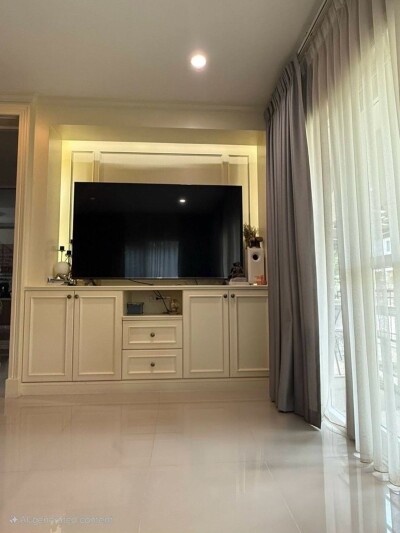 ลัดดารมย์ อิลิแกนซ์ วงแหวน สาทร-6