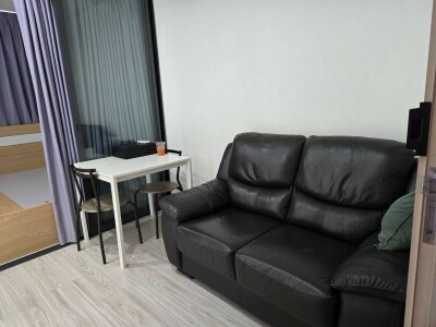 ไอดีโอ โมบิ วงศ์สว่าง อินเตอร์เชนจ์ / 1 ห้องน้ำ ขนาด 24.04 ตร.ม ชั้น 18 ทิศใต้ วิวรถไฟฟ้า