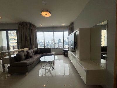 ดิ เอ็มโพริโอ เพลส / The Emporio Place-3