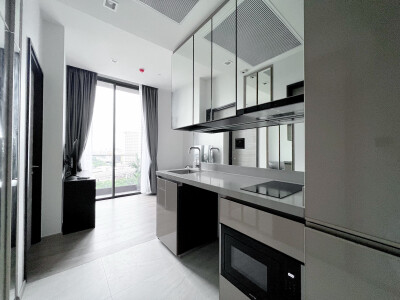 เดอะ เครสท์ พาร์ค เรสซิเดนซ์ / The Crest Park Residences
