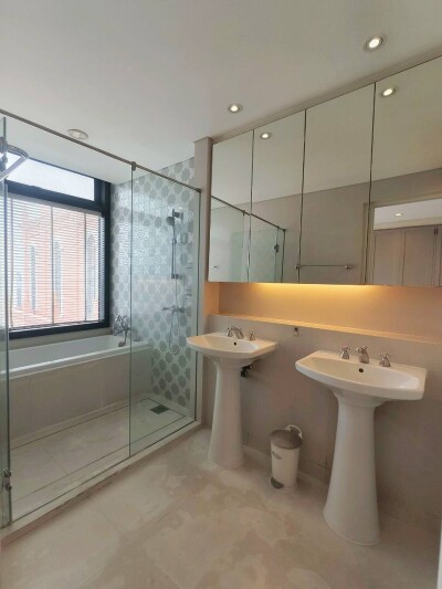 อกัสตัน สุขุมวิท 22 / ขนาด 155 ตร.ม. | ชั้น 28 | เพดานสูง 2.8 ม.