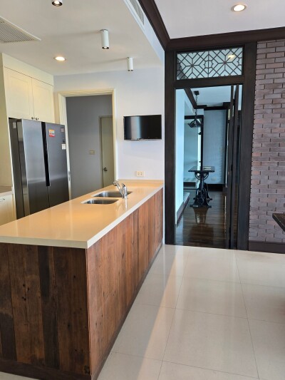 อกัสตัน สุขุมวิท 22 / ขนาด 155 ตร.ม. | ชั้น 28 | เพดานสูง 2.8 ม.