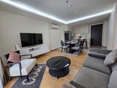 เอช คอนโด สุขุมวิท 43 / 📐 ขนาด 70 ตร.ม. | 🛏 2 ห้องนอน | 🛁 2 ห้องน้ำ | ชั้น 10