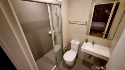 ลุมพินี เพลส รัชดา - สาธุ / 3 ห้องนอน  2 ห้องน้ำ  ขนาด 60 ตร.ม. (หายากมากสำหรับขนาดนี้)  ชั้น 28 ห้องมุม มีระเบียง 2 ด้า-17