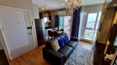 ลุมพินี เพลส รัชดา - สาธุ / 3 ห้องนอน  2 ห้องน้ำ  ขนาด 60 ตร.ม. (หายากมากสำหรับขนาดนี้)  ชั้น 28 ห้องมุม มีระเบียง 2 ด้า-3