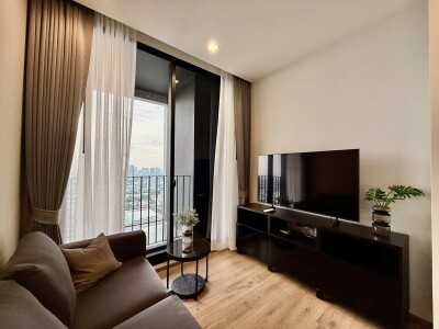 โนเบิล อราวน์ อารีย์ / Noble Around Ari-1