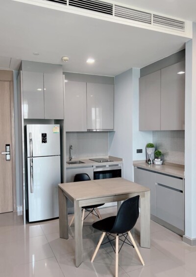 เอ็ม สีลม / 🛏 1 ห้องนอน | 1 ห้องน้ำ | 53 ตร.ม.