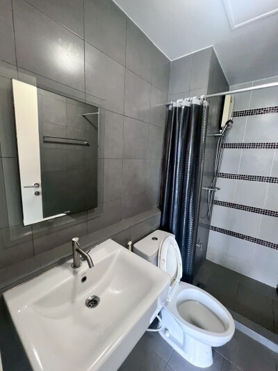 ดีคอนโด แคมปัส รีสอร์ท บางนา / ตึก A | ชั้น 8 | วิวสวนร่มรื่น 🌳 📏 ขนาด 30 ตร.ม. 1 ห้องนอน | 1 ห้องน้ำ | 1 ห้องครัว