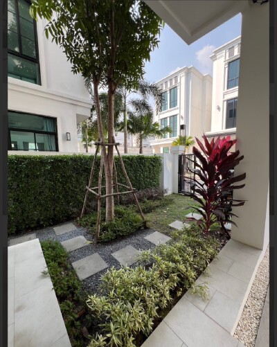 โครงการ The Master เอกมัย-สุคนธสวัสดิ์ / พื้นที่ใช้สอย: 409.25 ตร.ม.  3 ห้องนอน | 4 ห้องน้ำ (มีอ่างอาบน้ำ)