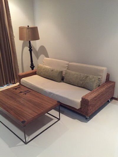 ดิ เอ็มไพร์ เพลส สาทร