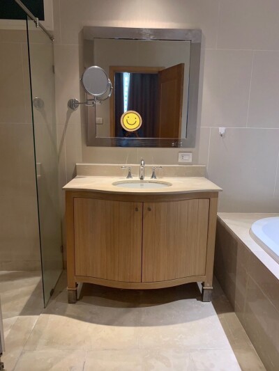 ดิ เอ็มไพร์ เพลส สาทร