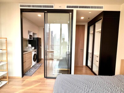 โนเบิล อราวน์ สุขุมวิท 33 / 19A3 ชั้น19 1 Bedroom Size 27Sqm