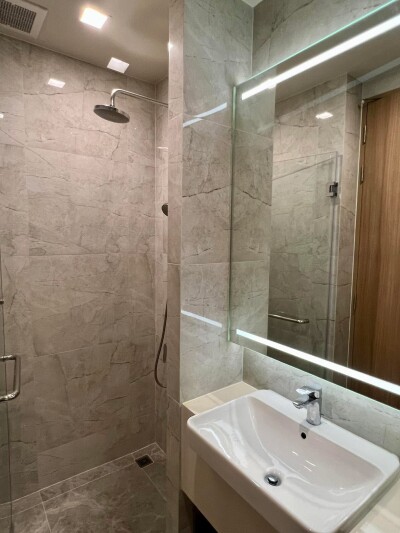 โนเบิล อราวน์ สุขุมวิท 33 / 19A3 ชั้น19 1 Bedroom Size 27Sqm