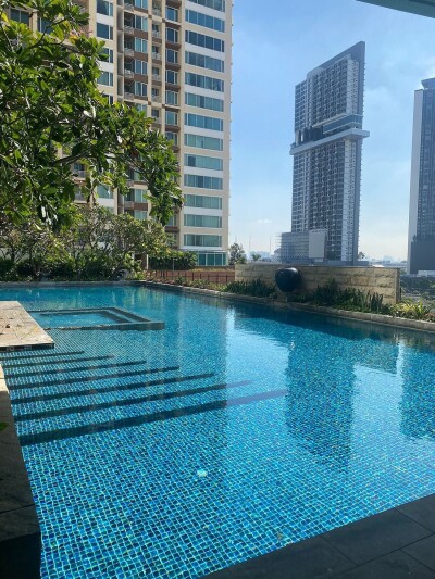 ดิ เอ็มไพร์ เพลส สาทร