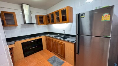 ศรีวรา แมนชั่น 1 / 🛏 3 ห้องนอน | 2 ห้องน้ำ | 1 ห้องครัว 📐 พื้นที่ใช้สอยกว้างขวาง 160 ตร.ม.