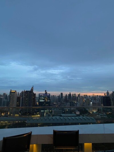 ไนท์บริดจ์ สเปซ พระราม 9 / 🛏 2 ห้องนอน | 1 ห้องน้ำ 📐 ขนาด 44 ตร.ม. | ชั้น 16 |