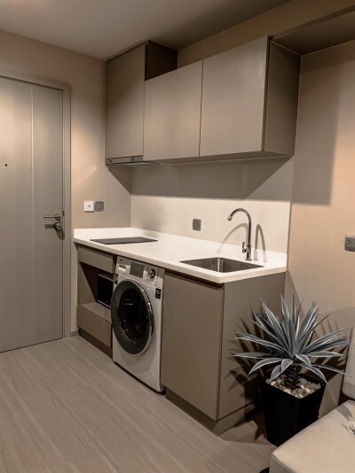 ไลฟ์ ลาดพร้าว / Life Ladprao