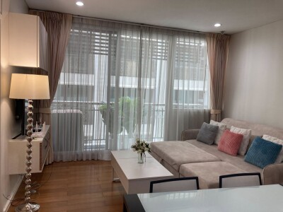 อัพเดทล่าสุด 21/7/2568 : วินด์ สุขุมวิท 23 / ขนาด 53 ตร.ม.  1 ห้องนอน (เตียงขนาด 6 ฟุต)