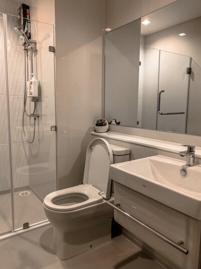 ไลฟ์ ลาดพร้าว / Life Ladprao