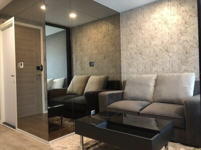 แอทโมซ ลาดพร้าว 15 / ขนาด 25 ตร.ม.  ชั้น 6 วิวเมือง โปร่ง โล่งสบายตา