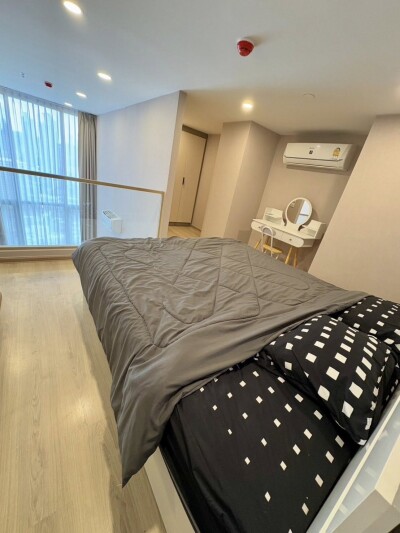 อัพเดทล่าสุด 2/8/2568 : ไลฟ์ พระราม 4 - อโศก / 📐 ขนาด 40 ตร.ม. | 1 ห้องนอน 1 ห้องน้ำ