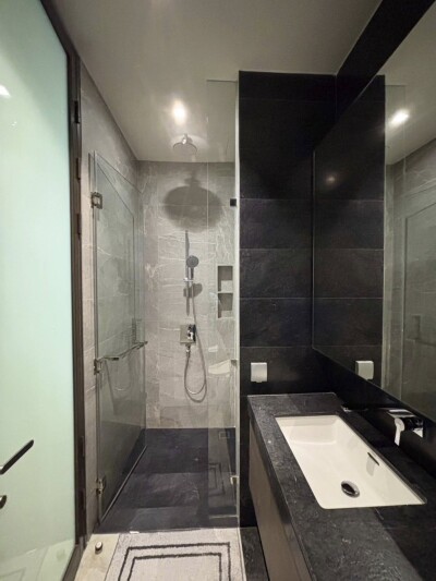 28 ชิดลม / 📐 พื้นที่ใช้สอย 70 ตร.ม. 🛌 ห้องมุม 2 ห้องนอน 🛁 2 ห้องน้ำ-19