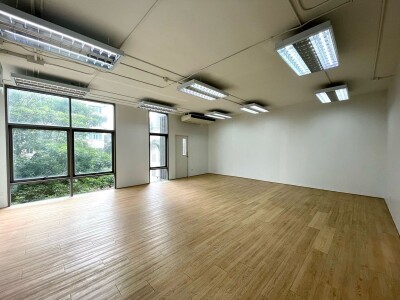 🌟 ให้เช่า พื้นที่สำนักงาน / สตูดิโอ ทำเลดี ใจกลางเมือง ย่านสาทร – นราธิวาสฯ 🌟-3