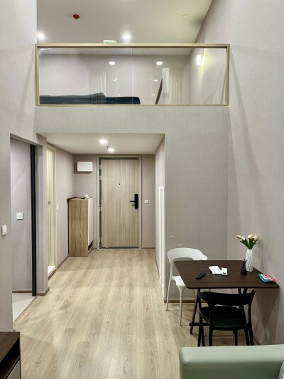 อัพเดทล่าสุด 2/8/2568 : ไลฟ์ พระราม 4 - อโศก / 📐 ขนาด 40 ตร.ม. | 1 ห้องนอน 1 ห้องน้ำ