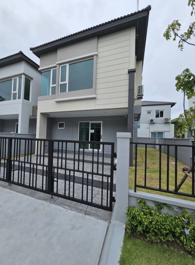 แกรนด์ พลีโน่ เมกา บางนา / Grande Pleno Mega Bangna