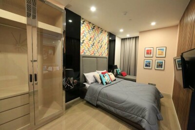 แอชตัน อโศก / Ashton Asoke