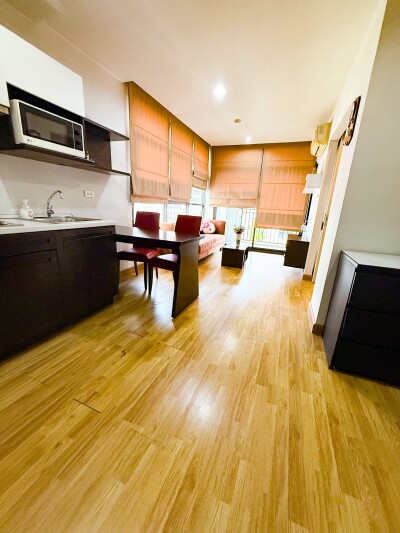 บ้านนวธารา (ริเวอร์ไลฟ์) / Baan Navatara (River Life)