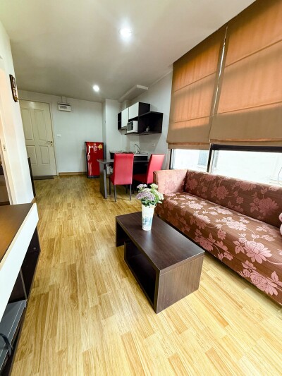 บ้านนวธารา (ริเวอร์ไลฟ์) / Baan Navatara (River Life)