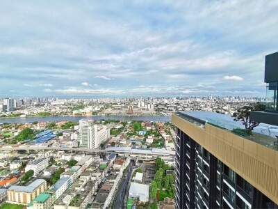 เดอะทรี ริโอ้ บางอ้อ สเตชั่น / The Tree RIO BangAor Station