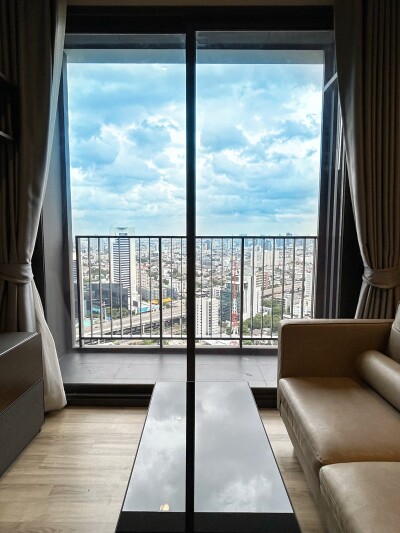 เดอะ ไลน์ จตุจักร - หมอชิต / The Line Jatujak