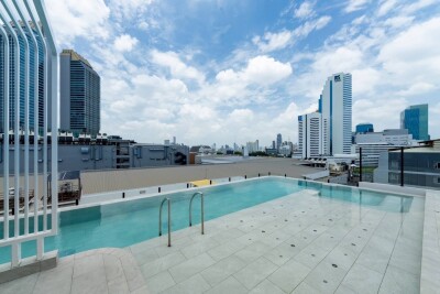 โคส รัชดา 7 / KLOS Ratchada 7