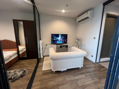 ไลฟ์ ลาดพร้าว วัลเล่ย์ / Life Ladprao Valley