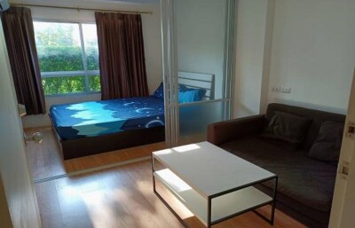 ลุมพินี วิลล์ อ่อนนุช - ลาดกระบัง / 📍 อาคาร C ชั้น 1 วิวสระว่ายน้ำ พร้อมผู้เช่า