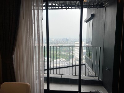 ไลฟ์ ลาดพร้าว วัลเล่ย์ / Life Ladprao Valley