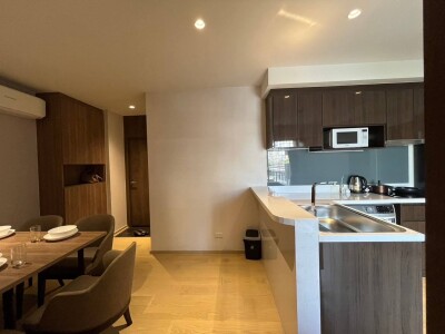 รูเนะสุ ทองหล่อ 5 / Runesu Thonglor 5